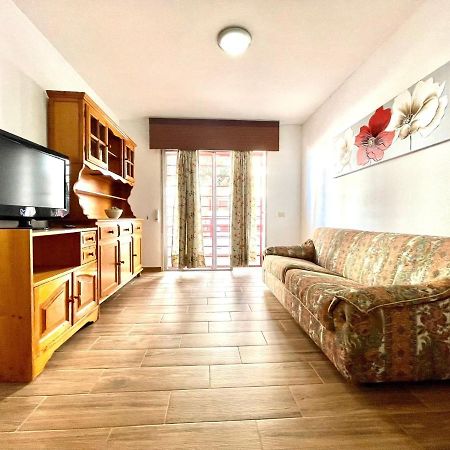 Apartamento Urb. Palmeras Del Sur Con Piscina Costa Adeje  Exterior photo